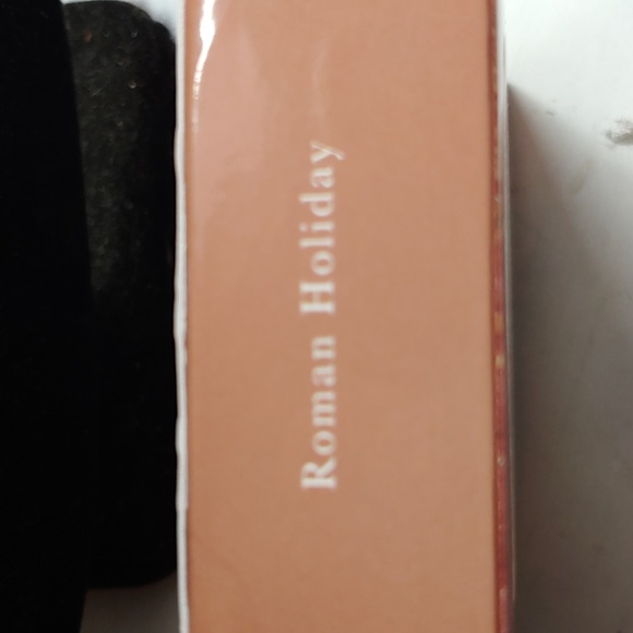 Laura Geller Face&Body Glow - Picture 2 of 5